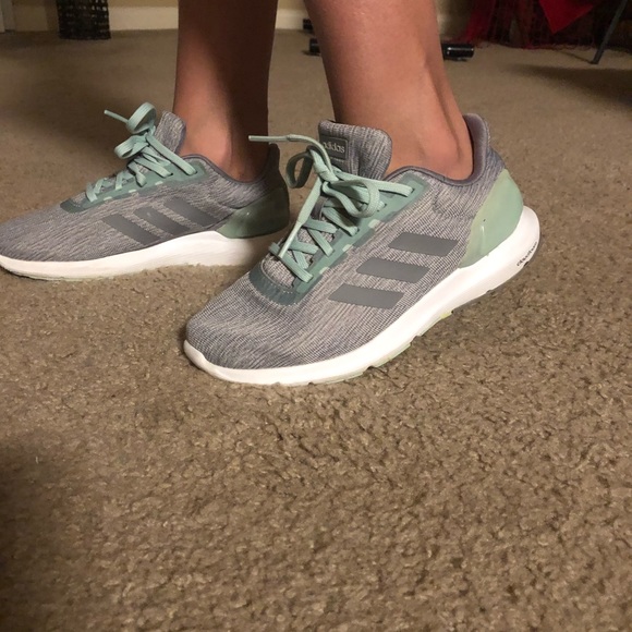adidas cloudfoam teal